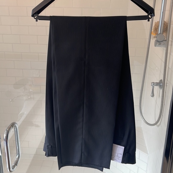 Calvin Klein Steel Suit new with tags - Picture 3 of 5